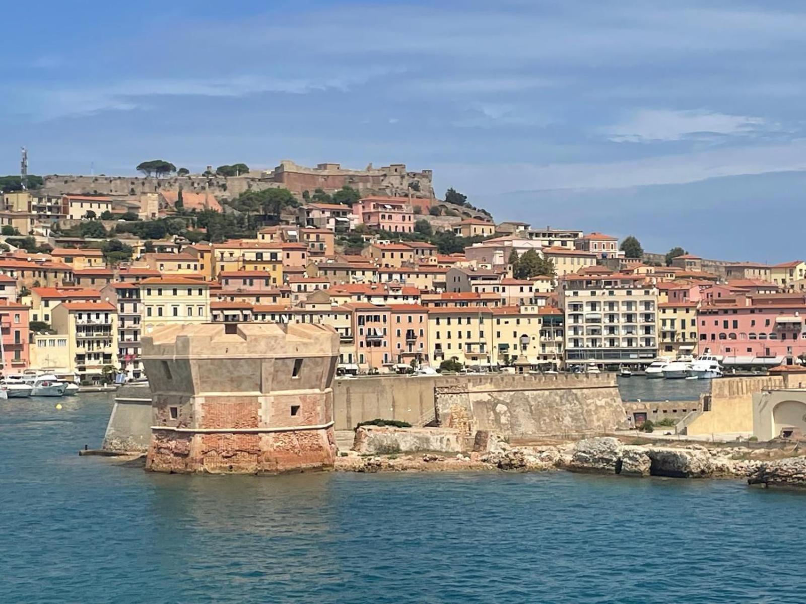 شقة Monolocale La Darsena بورتوفيرّايو المظهر الخارجي الصورة
